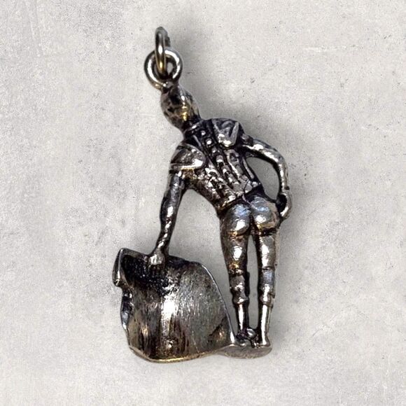 Vintage Sterling Silver 925 Matador Charm Spain Bullfighter 3D Torero Bracelet - Picture 3 of 4